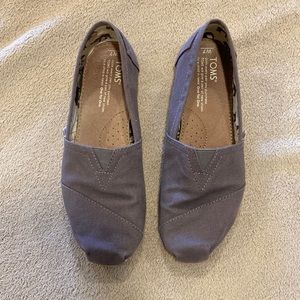 Grey TOMS
